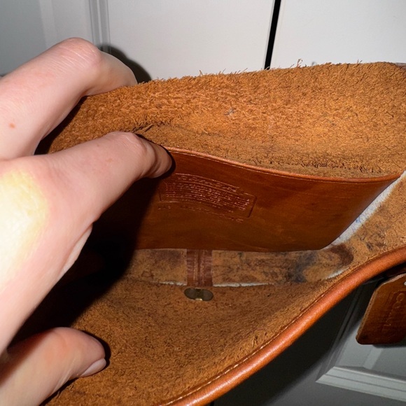 Vintage Brown Leather Coach Purse 0337-245 with Gold Hardware Crossbody - Picture 5 of 10